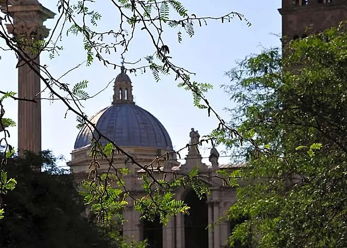 Vatican And Kitchen Rom