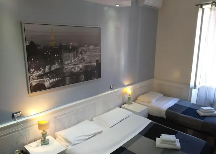 Hotel Vatican And Kitchen